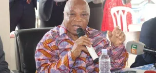 cote-divoire-visite-de-gbagbo-aux-prisonniers-de-la-crise-post-electorale-le-gouvernement-craint-pour-sa-securite